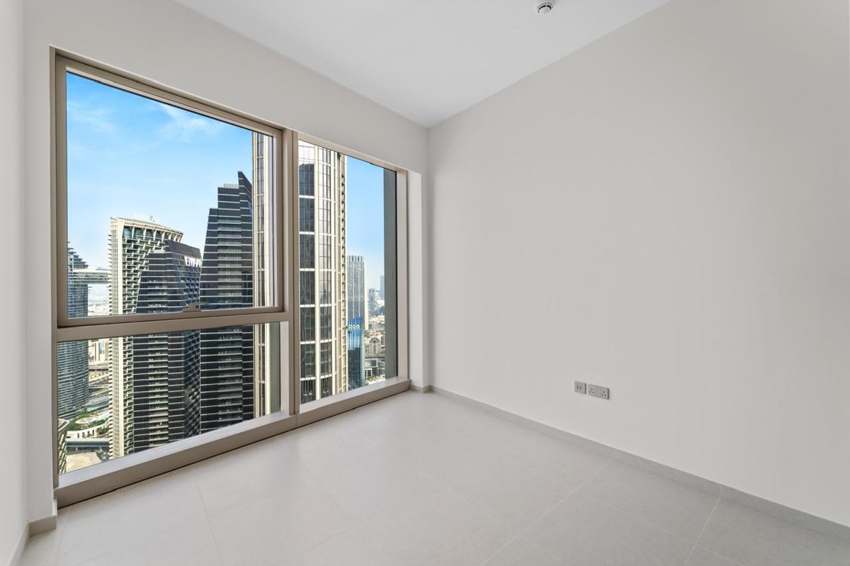 Grande | 3BR High-Floor Residence | Full Burj Khalifa View presentation photo 6