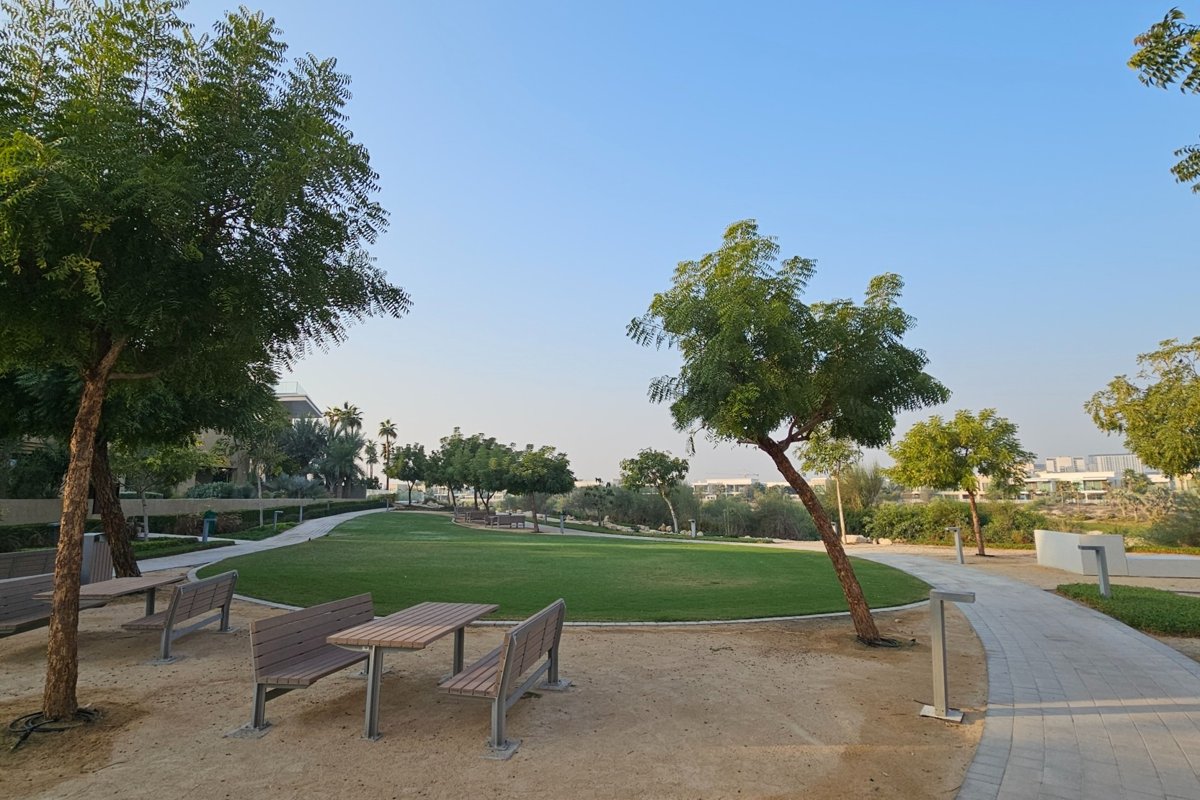 8 BR Villa in Hills View presentation photo 8
