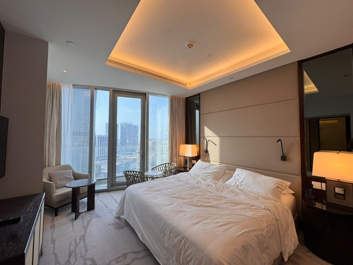 3-Bedroom + Maid's Residence in Address Sky View Tower 1 presentation photo 8