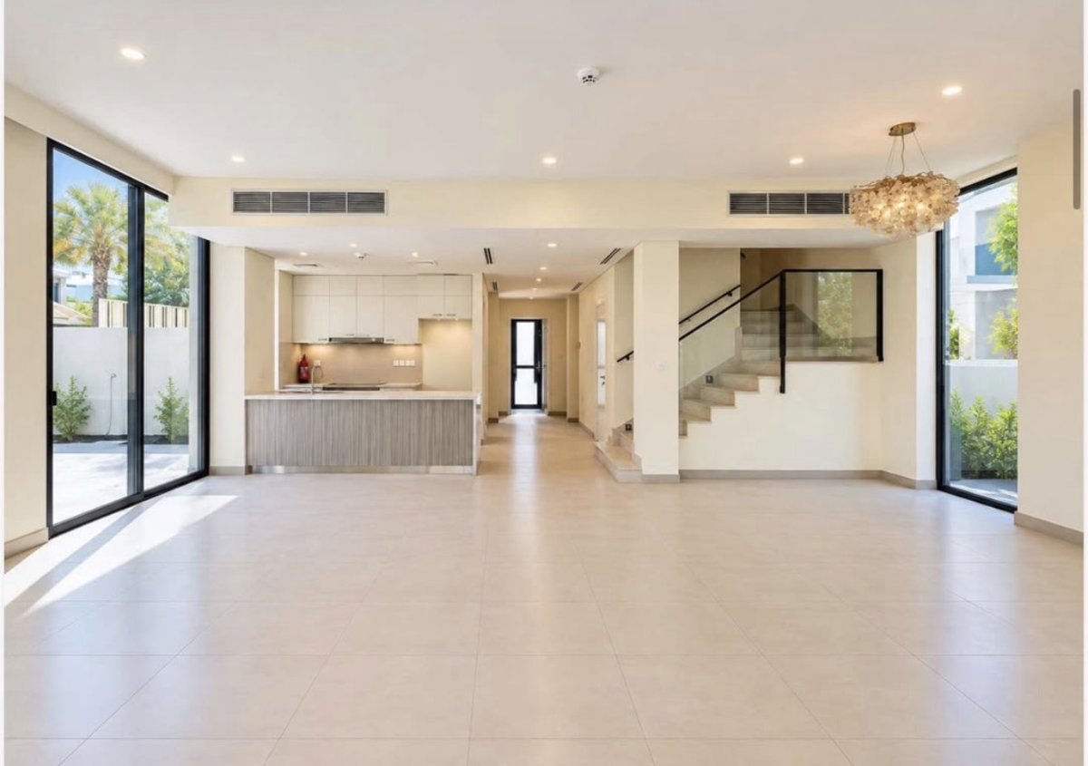 Club Villas | 4BR + Maid Golf Course Villa | Dubai Hills Estate presentation photo 2