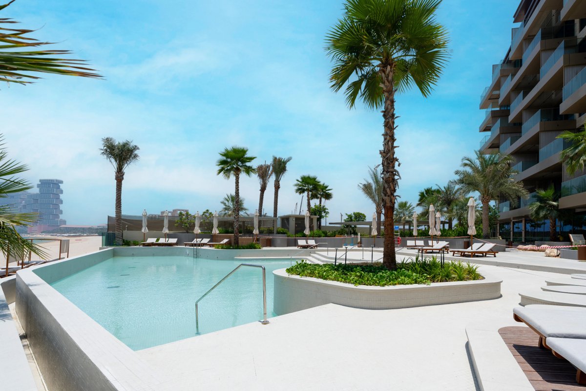 PALM JUMEIRAH | 3 br full sea view | private beach presentation photo 5