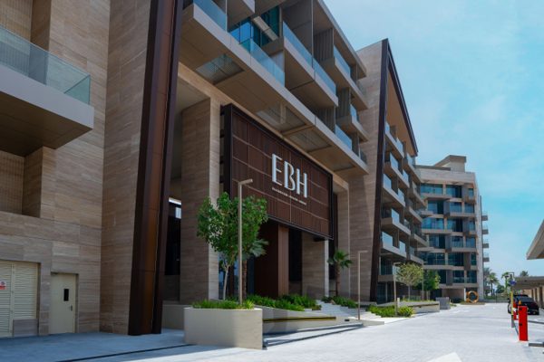 PALM JUMEIRAH | 3 br full sea view | private beach