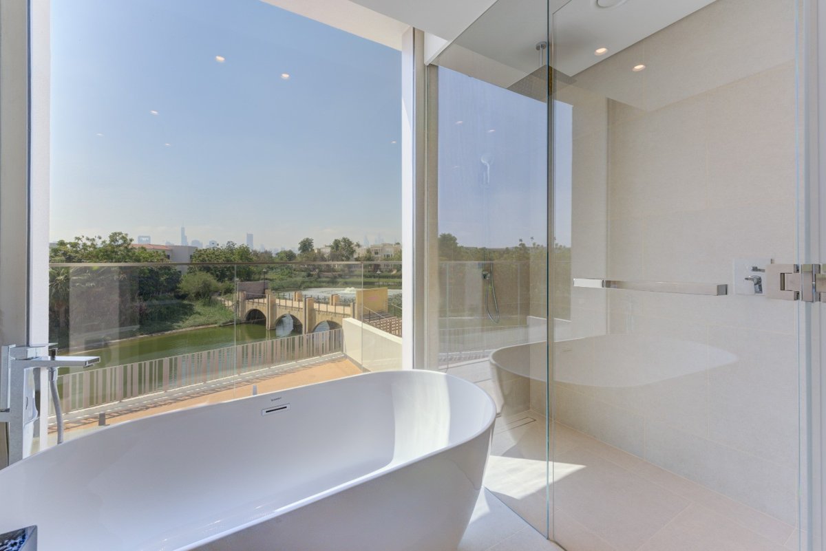 SUNRISE LIVING BY H&H | CANALFRONT SIGNATURE VILLA cover