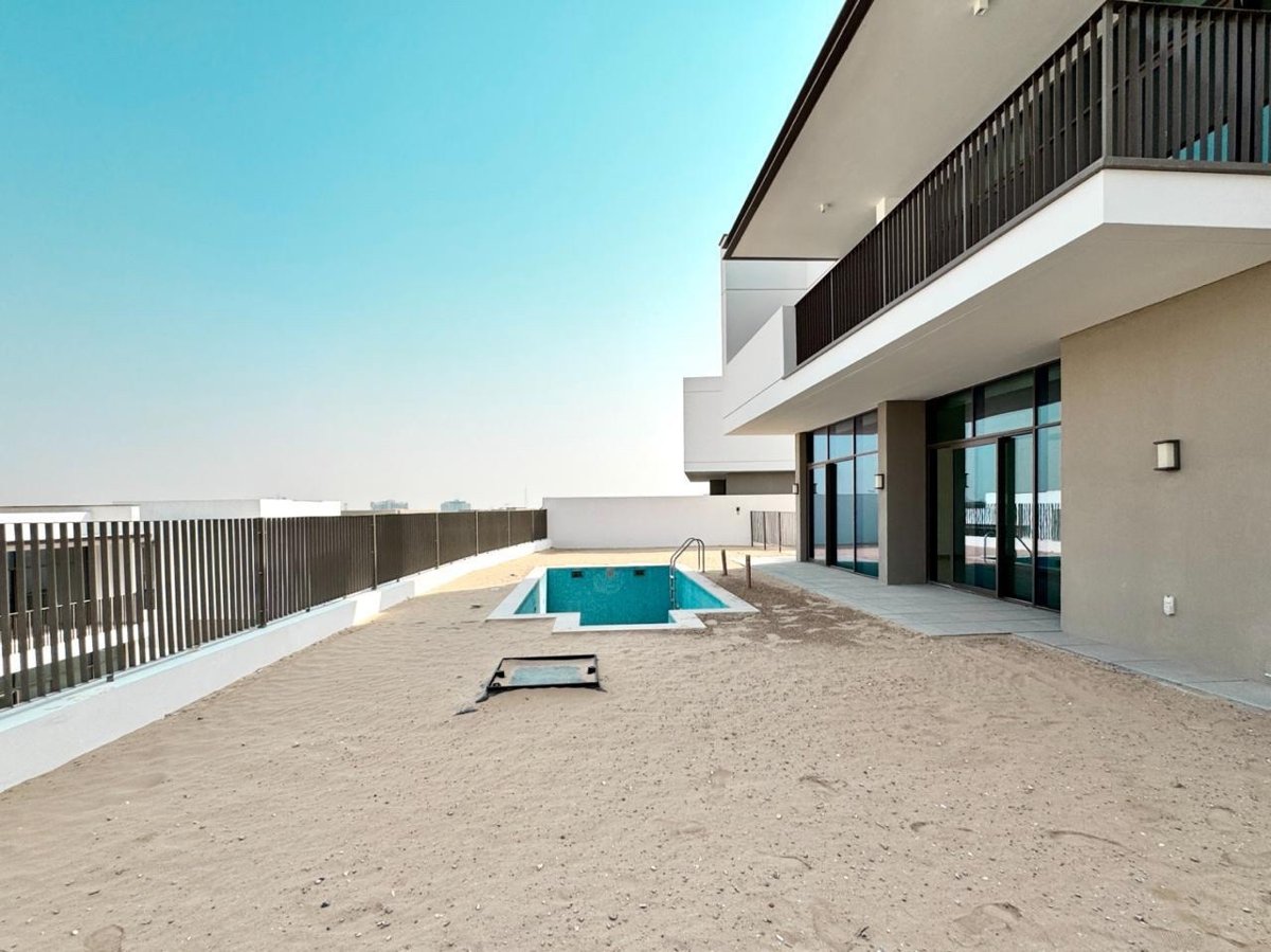 Tilal Al Furjan Phase 2 | 5BR Villa | Single Row presentation photo 8